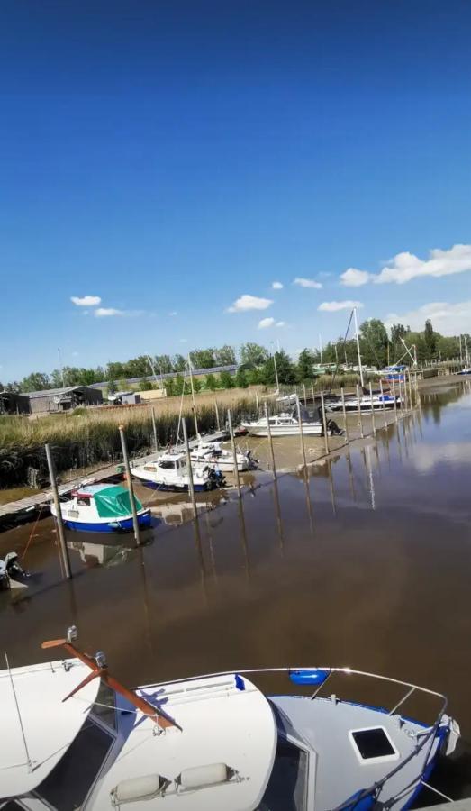 Am Kanal Neuhaus an der Oste Zewnętrze zdjęcie
